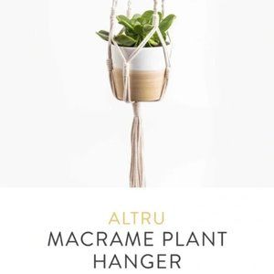 ALTRU Macramé Plant Hanger - Off-white / Beige